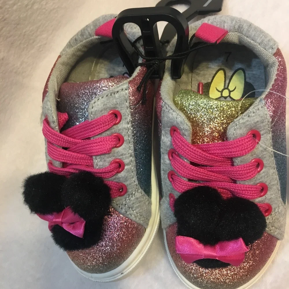NWT Minnie‎ Mouse sneakers